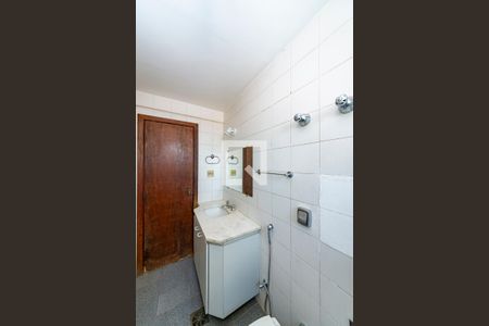 Apartamento para alugar com 111m², 3 quartos e 2 vagas Apartamento para alugar com 111m², 3 quartos e 2 vagasBanheiro Social