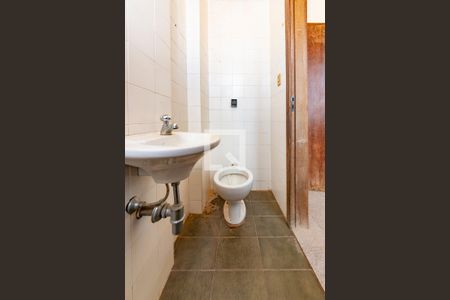 Apartamento para alugar com 111m², 3 quartos e 2 vagas Apartamento para alugar com 111m², 3 quartos e 2 vagasBanheiro de Serviço