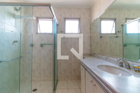 Apartamento à venda com 138m², 3 quartos e 2 vagasBanheiro da Suíte