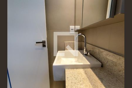 Apartamento para alugar com 66m², 2 quartos e 2 vagas Apartamento para alugar com 66m², 2 quartos e 2 vagasBanheiro