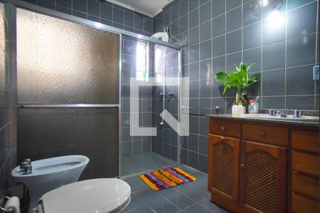 Casa à venda com 401m², 4 quartos e 5 vagasBanheiro da Suíte - Segundo Andar