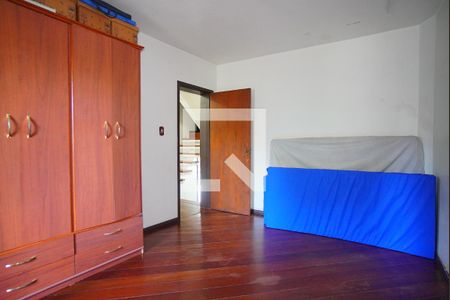 Casa à venda com 401m², 4 quartos e 5 vagasQuarto 4 - Terceiro Andar