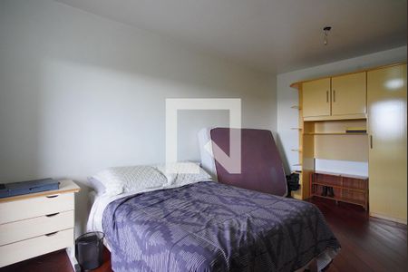 Casa à venda com 401m², 4 quartos e 5 vagasQuarto 2 - Segundo Andar