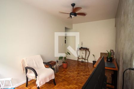 Sala de apartamento à venda com 3 quartos, 74m² em Cristal, Porto Alegre