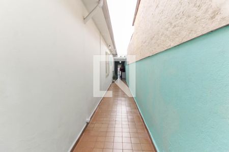 Casa à venda com 135m², 2 quartos e 1 vagaCorredor Externo