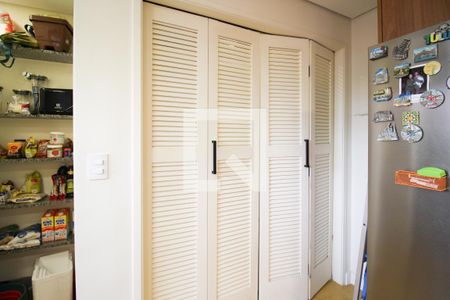 Apartamento à venda com 97m², 3 quartos e 2 vagas Apartamento à venda com 97m², 3 quartos e 2 vagasÁrea de Serviço