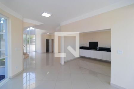 Casa de condomínio à venda com 430m², 3 quartos e 4 vagasSala