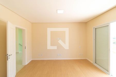 Casa de condomínio à venda com 430m², 3 quartos e 4 vagasSuíte