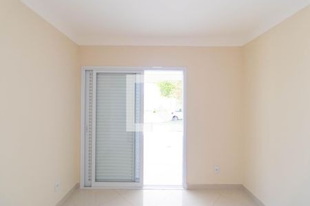 Casa de condomínio à venda com 430m², 3 quartos e 4 vagasEscritório