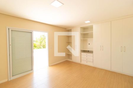 Casa de condomínio à venda com 430m², 3 quartos e 4 vagasSuíte