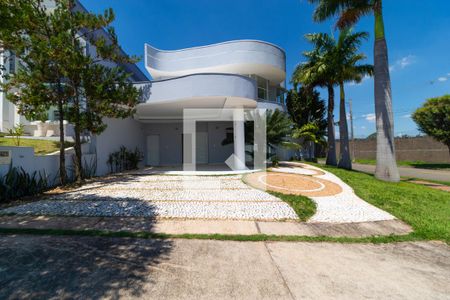 Casa de condomínio à venda com 430m², 3 quartos e 4 vagasFachada