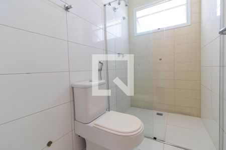 Casa de condomínio à venda com 430m², 3 quartos e 4 vagasBanheiro dos Quartos 01 e 02