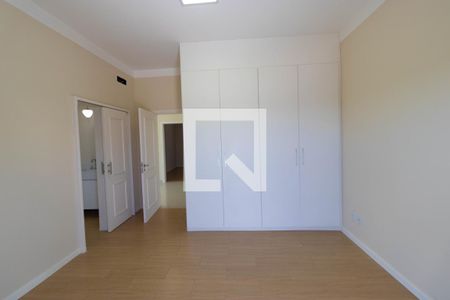 Casa de condomínio à venda com 430m², 3 quartos e 4 vagasQuarto 02