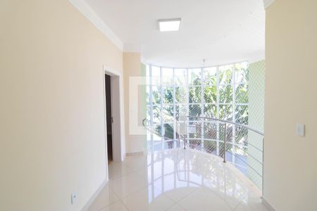 Casa de condomínio à venda com 430m², 3 quartos e 4 vagasSala Íntima