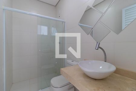 Casa de condomínio à venda com 430m², 3 quartos e 4 vagasBanheiro Externo