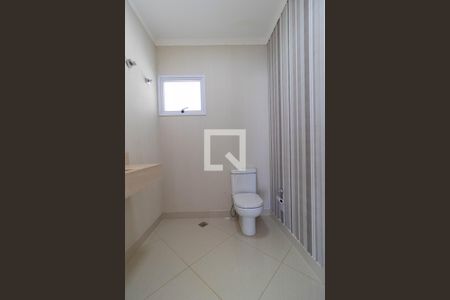 Casa de condomínio à venda com 430m², 3 quartos e 4 vagasLavabo