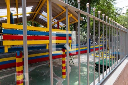 Apartamento à venda com 88m², 2 quartos e 1 vaga Apartamento à venda com 88m², 2 quartos e 1 vagaÁrea comum - Playground