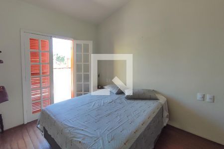 Casa à venda com 198m², 5 quartos e 4 vagas Casa à venda com 198m², 5 quartos e 4 vagasQuarto Suíte