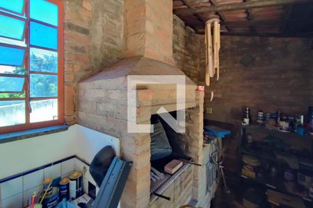 Casa à venda com 198m², 5 quartos e 4 vagas Casa à venda com 198m², 5 quartos e 4 vagasQuintal - Garagem