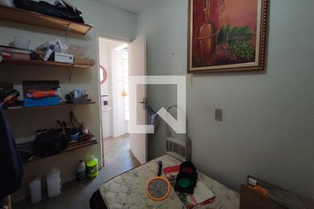 Casa à venda com 198m², 5 quartos e 4 vagas Casa à venda com 198m², 5 quartos e 4 vagasQuarto de Serviço