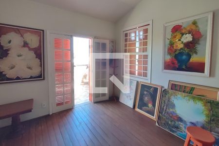 Casa à venda com 198m², 5 quartos e 4 vagas Casa à venda com 198m², 5 quartos e 4 vagasQuarto 3