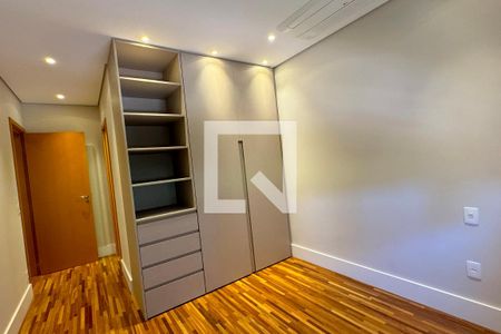 Apartamento à venda com 170m², 3 quartos e 3 vagasSuíte 3