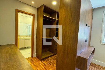 Closet da suíte 1 de apartamento à venda com 3 quartos, 170m² em Centro Empresarial Tamboré, Santana de Parnaíba