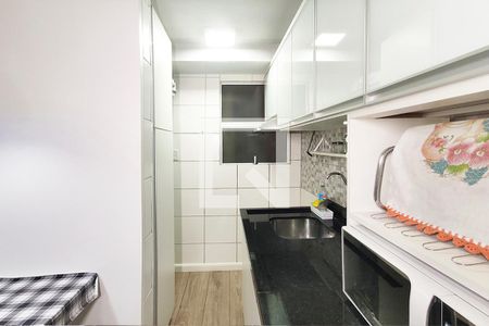 Apartamento à venda com 58m², 2 quartos e 1 vaga Apartamento à venda com 58m², 2 quartos e 1 vagaCozinha e Área de Serviço