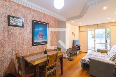 Sala de apartamento para alugar com 2 quartos, 65m² em Vila Nova Teixeira, Campinas