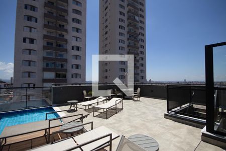 Studio para alugar com 33m², 1 quarto e sem vaga Studio para alugar com 33m², 1 quarto e sem vagaÁrea comum - Piscina