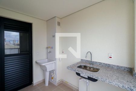 Apartamento à venda com 57m², 2 quartos e 1 vaga Apartamento à venda com 57m², 2 quartos e 1 vagaVaranda e Área de Serviço