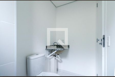 Apartamento à venda com 61m², 2 quartos e 1 vaga Apartamento à venda com 61m², 2 quartos e 1 vagaBanheiro da Suíte