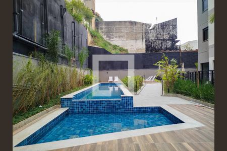 Apartamento à venda com 61m², 2 quartos e 1 vaga Apartamento à venda com 61m², 2 quartos e 1 vagaPiscina
