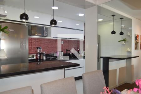 Apartamento à venda com 84m², 3 quartos e 2 vagasCozinha