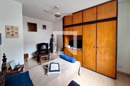 Casa à venda com 300m², 5 quartos e 1 vaga Casa à venda com 300m², 5 quartos e 1 vagaSuíte