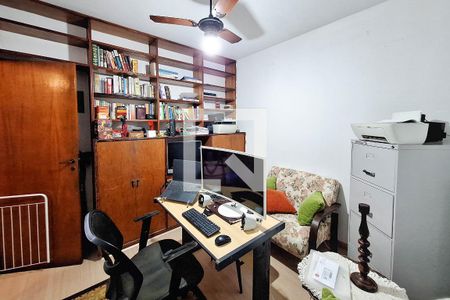 Casa à venda com 300m², 5 quartos e 1 vaga Casa à venda com 300m², 5 quartos e 1 vagaQuarto 4