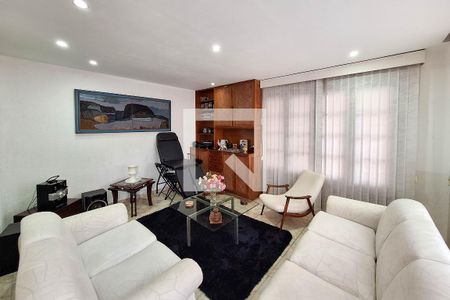 Sala 1 de casa para alugar com 5 quartos, 300m² em Icaraí, Niterói