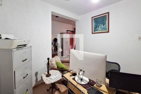 Casa à venda com 300m², 5 quartos e 1 vaga Casa à venda com 300m², 5 quartos e 1 vagaQuarto 4