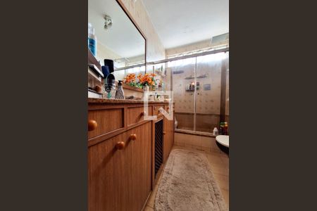 Casa à venda com 300m², 5 quartos e 1 vaga Casa à venda com 300m², 5 quartos e 1 vagaBanheiro Social 2