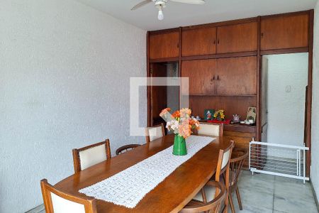 Sala 2 de casa para alugar com 5 quartos, 300m² em Icaraí, Niterói