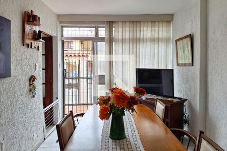 Sala 2 de casa para alugar com 5 quartos, 300m² em Icaraí, Niterói