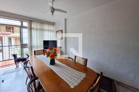 Sala 2 de casa para alugar com 5 quartos, 300m² em Icaraí, Niterói