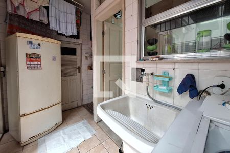 Casa à venda com 300m², 5 quartos e 1 vaga Casa à venda com 300m², 5 quartos e 1 vagaÁrea de Serviço