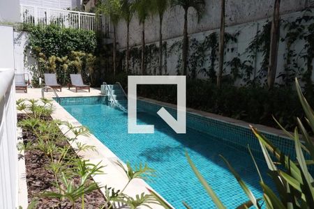 Studio para alugar com 27m², 1 quarto e sem vaga Studio para alugar com 27m², 1 quarto e sem vagaÁrea comum - Piscina