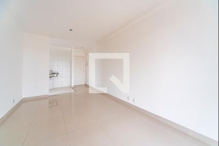 Sala de apartamento à venda com 3 quartos, 61m² em Vila Curuçá, Santo André