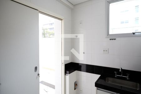 Apartamento para alugar com 113m², 2 quartos e 2 vagas Apartamento para alugar com 113m², 2 quartos e 2 vagasCozinha