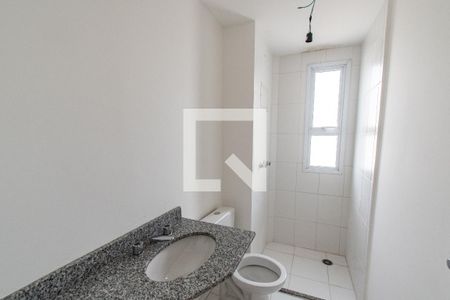 Apartamento à venda com 69m², 2 quartos e 2 vagasBanheiro da suíte