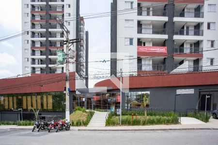 Apartamento à venda com 69m², 3 quartos e 2 vagasFachada e portaria