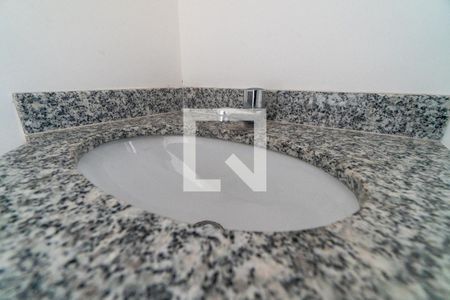 Apartamento à venda com 72m², 3 quartos e 1 vagaBanheiro Social Detalhe