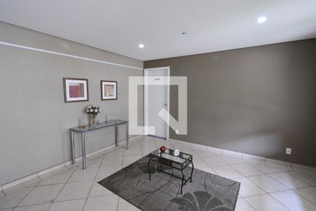 Apartamento para alugar com 62m², 2 quartos e 1 vagaHall social